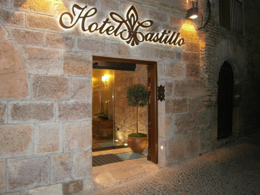 Hotel Castillo De Alquézar Екстериор снимка