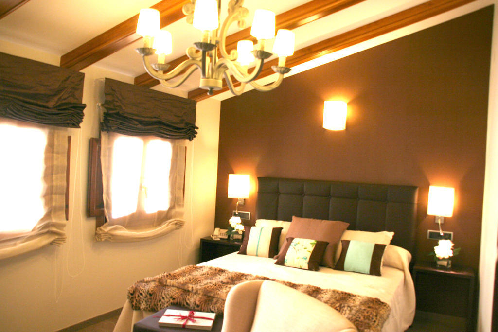 Hotel Castillo De Alquézar Екстериор снимка