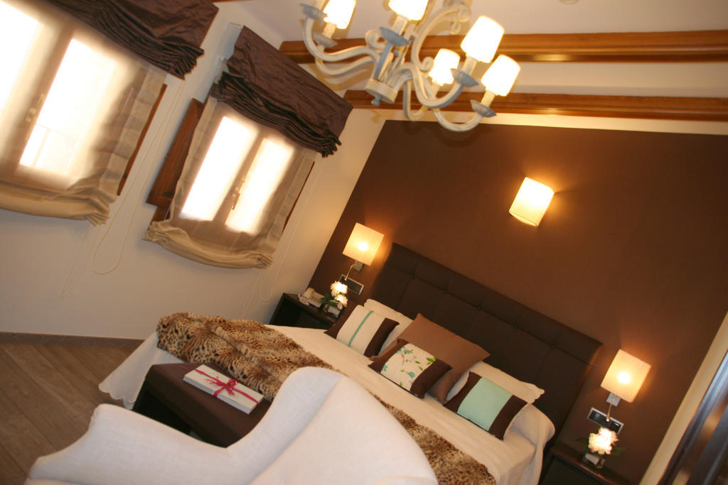 Hotel Castillo De Alquézar Екстериор снимка