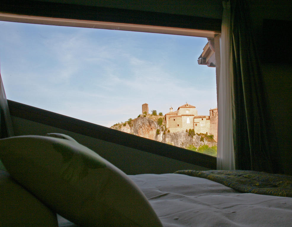 Hotel Castillo De Alquézar Стая снимка